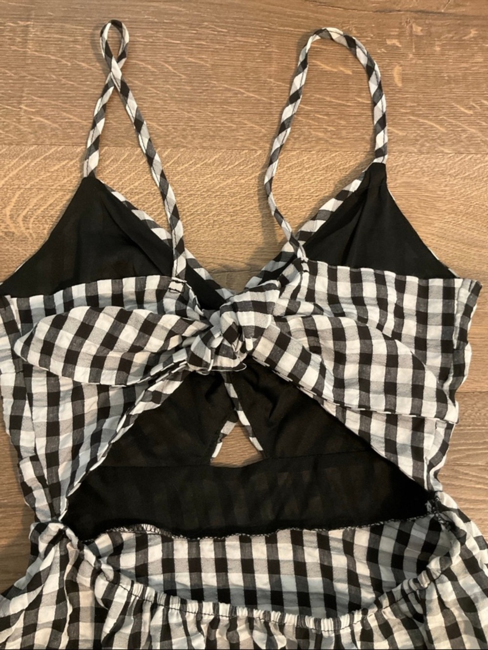Black white gingham spaghetti strap back cutout mini dress, S - Picture 4 of 9